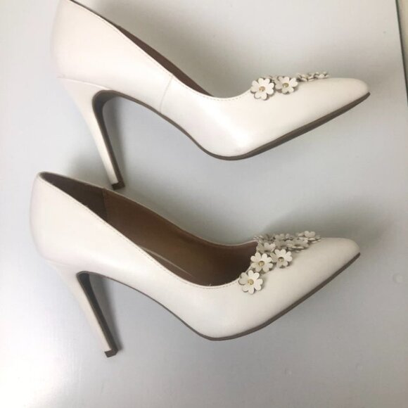 Lauren Conrad Women's White Petal Flowers High Heel Pumps  Size 9.5 M - Picture 3 of 11